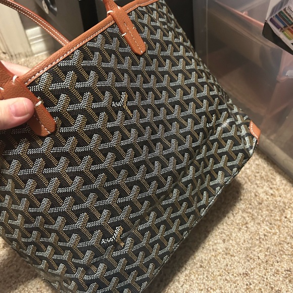 Women's tote - Picture 3 of 5